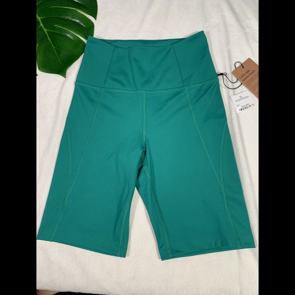 NEW Girlfriend Collective High‎ Waisted Bike Biker Shorts in Saguaro [ XS ] - Picture 5 of 12
